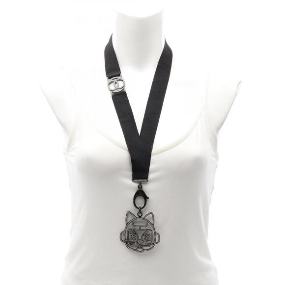 CHANEL Black Logo Necklace - Picture 4 of 6